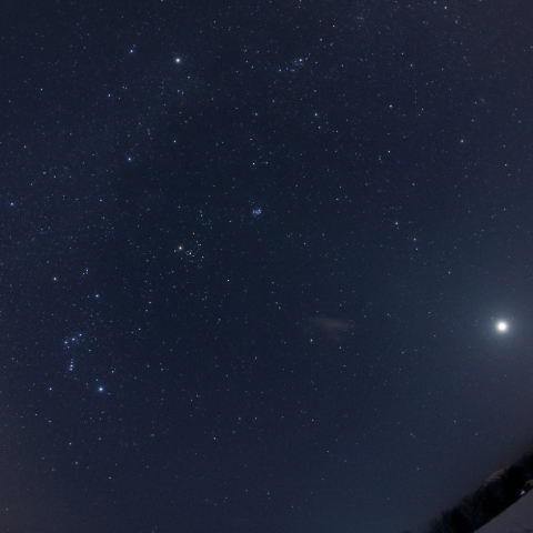 冬のダイヤモンドと金星