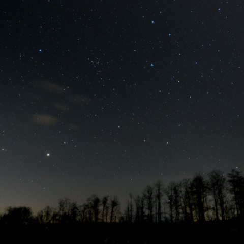 昇る春の大三角