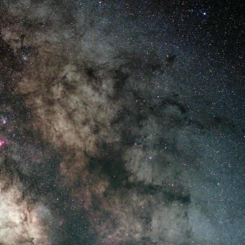 天の川と暗黒星雲