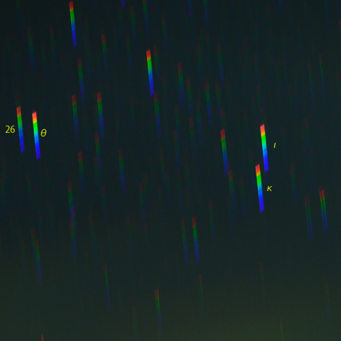 おおぐま座前脚部のスペクトル