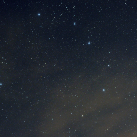 雲間の北斗七星とりょうけん座