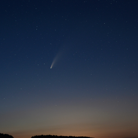 宵空のネオワイズ彗星 (7月18日)