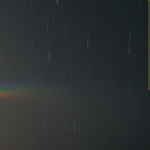 ネオワイズ彗星 (7月18日) のスペクトル