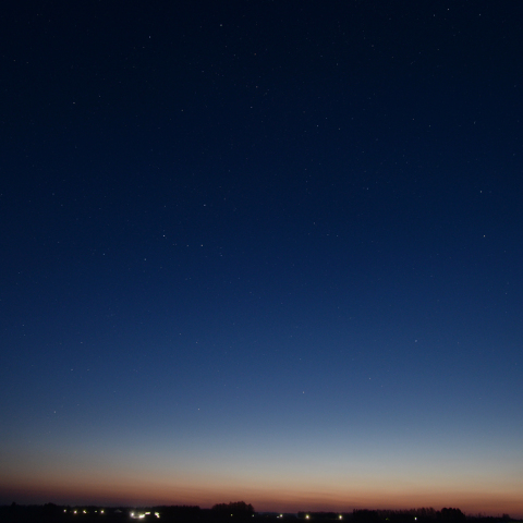 明け方の北東天