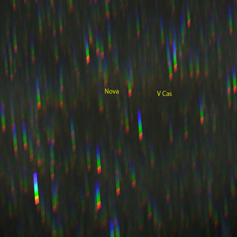 カシオペヤ座新星付近のスペクトル (10月29日)