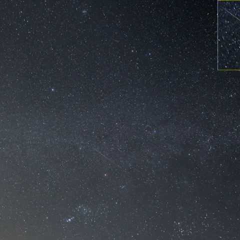 冬の天の川と流星