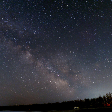 昇る夏の天の川
