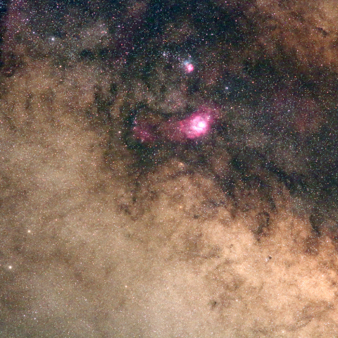 天の川中心部と星雲