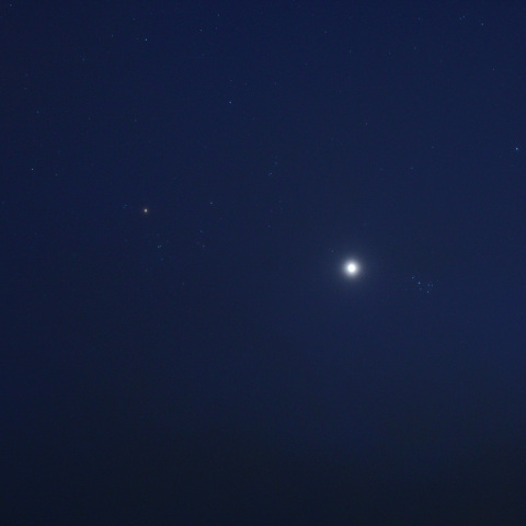 おうし座と金星 (23-04-13)