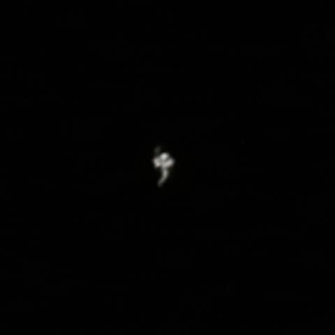 国際宇宙ステーション拡大撮影