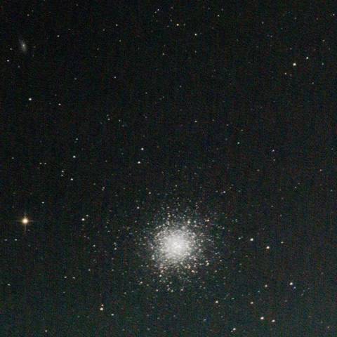 M13 球状星団とNGC6207