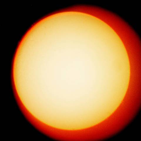 06-08 太陽(プロミネンス強調)