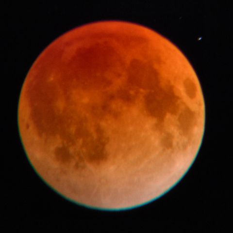 2011-12-10皆既月食（最大皆既時）