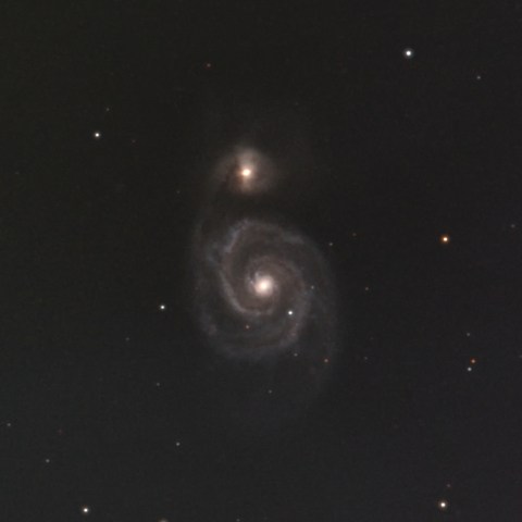 M51 子持ち銀河