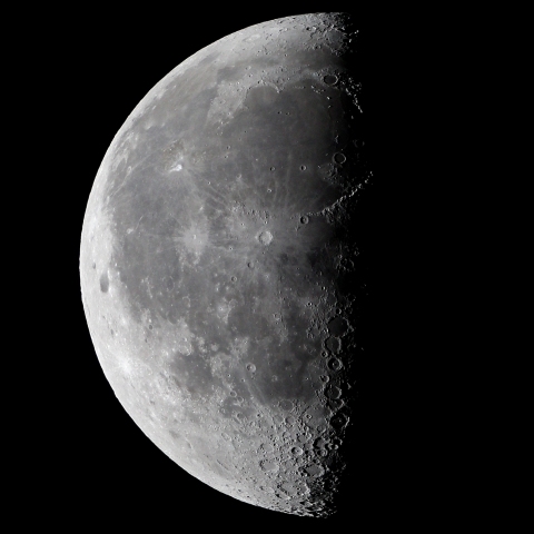 10月8日 深夜の手持ちで月