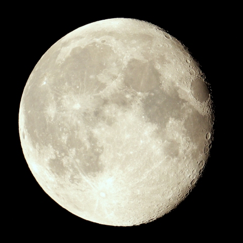 手持ちで月　20/MAY/2011