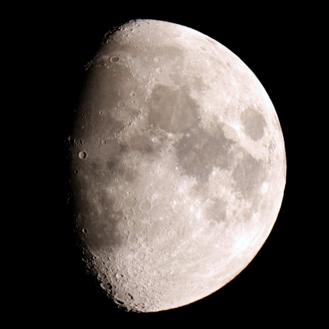 手持ちで月　10/JUL/2011