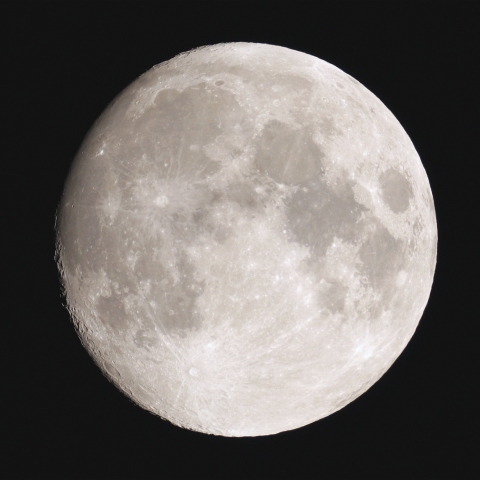 手持ちで月　13/JUL/2011