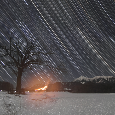 八ヶ岳に沈むオリオン