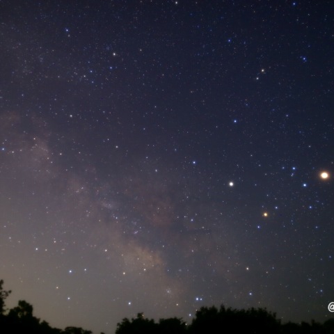 天の川と接近中の火星