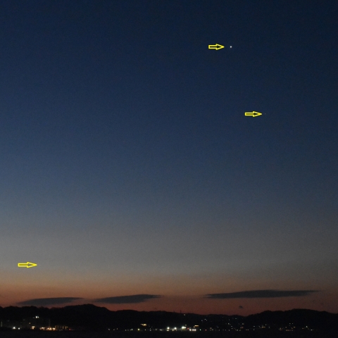 月齢25.6の月と金星火星水星