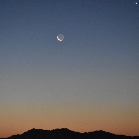 朝焼けの金星水星