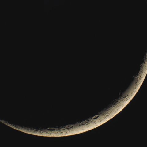 月　－月齢2.3－