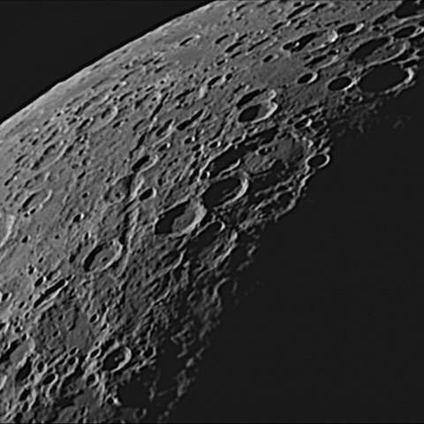 月齢5.6 ジャンセン・レイタ谷