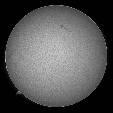 3/3の太陽（モノクロ）