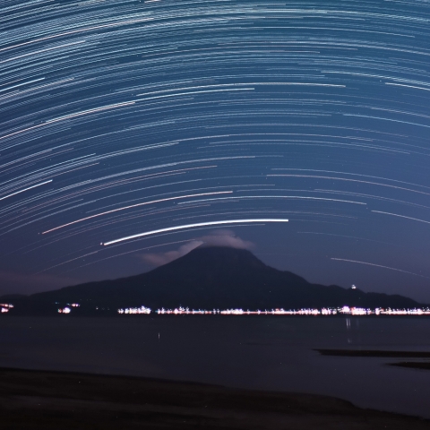 桜島をまたぐカノープス