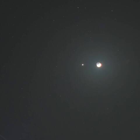 ふたご座のなかの月と金星