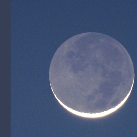 月齢1.6と地球照