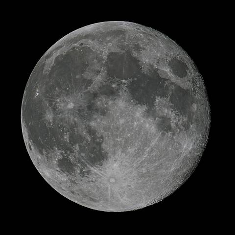 チョット欠けた満月