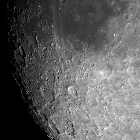 月齢10.6　　　南極域