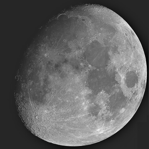 海が見ごろの月　　