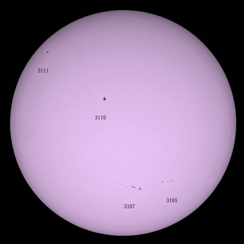 賑やかな太陽3日経過の黒点