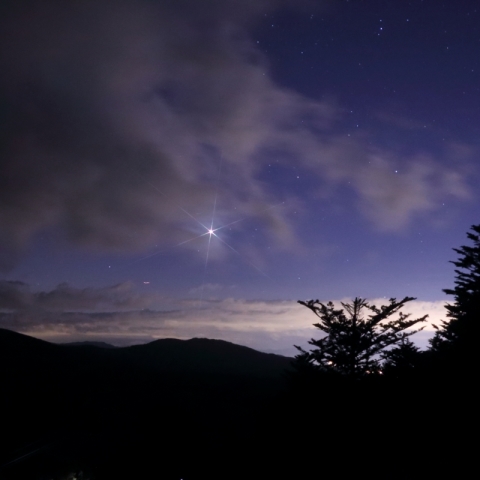 流雲の中のビーナス