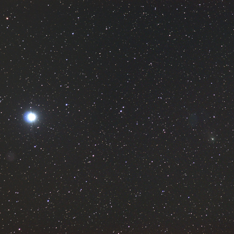 12Pポンス・ブルックス彗星とベガ