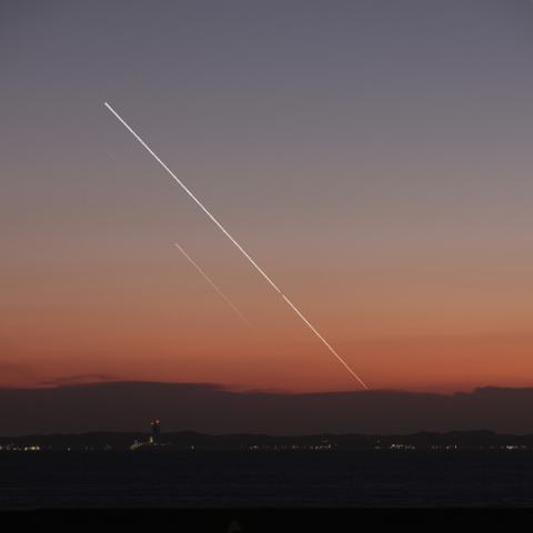 三河湾に沈む水星と金星