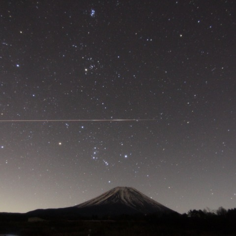 富士とオリオンと長経路火球