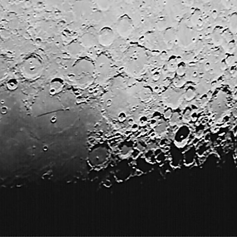 小口径による動画を処理した直線壁周辺