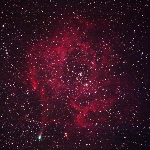 バラ星雲とウカイムデン彗星