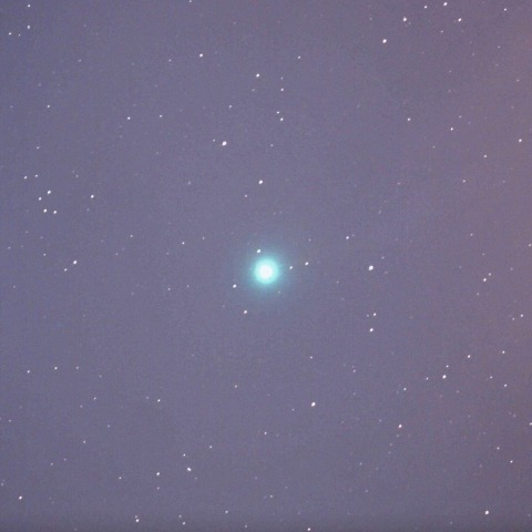 満月間近のラブジョイ彗星