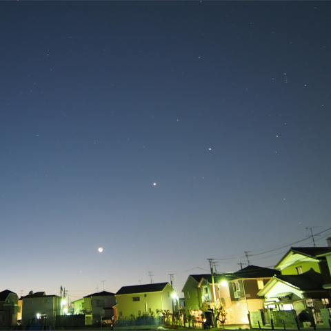 アンタレス、木星、金星、月、土星　きれいに並んでいます