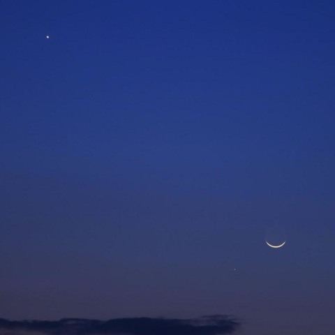 夕空の月と水星・金星