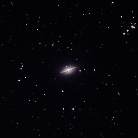 M104 ソンブレロ銀河