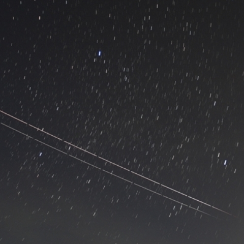 はくちょう座を突き抜けるＩＳＳ＆エンデバー