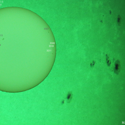 沈む活動領域 3508,3510,3511：2023/12/10