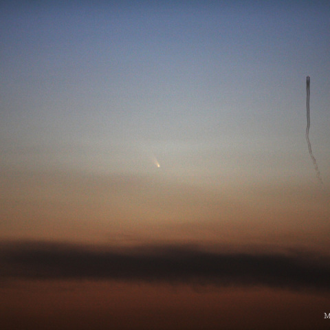 パンスターズ彗星20130312と機影