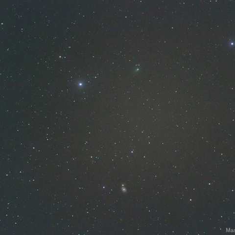 180mmによるパンスターズ彗星とM51の接近